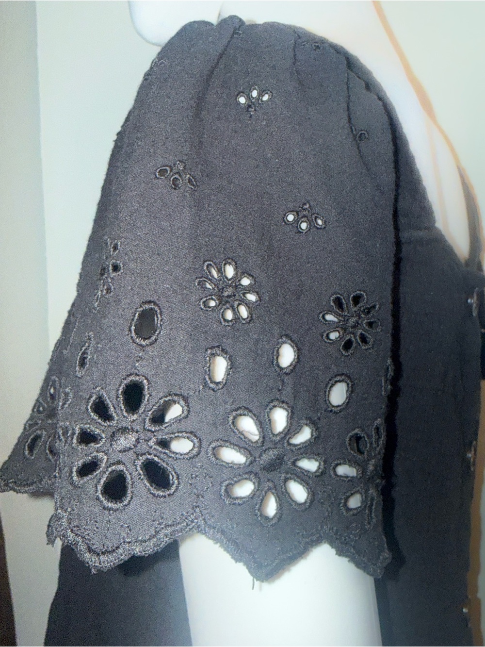 Madewell Black Square-Neck Eyelet Puff Sleeve Peplum Top - Picture 7 of 13